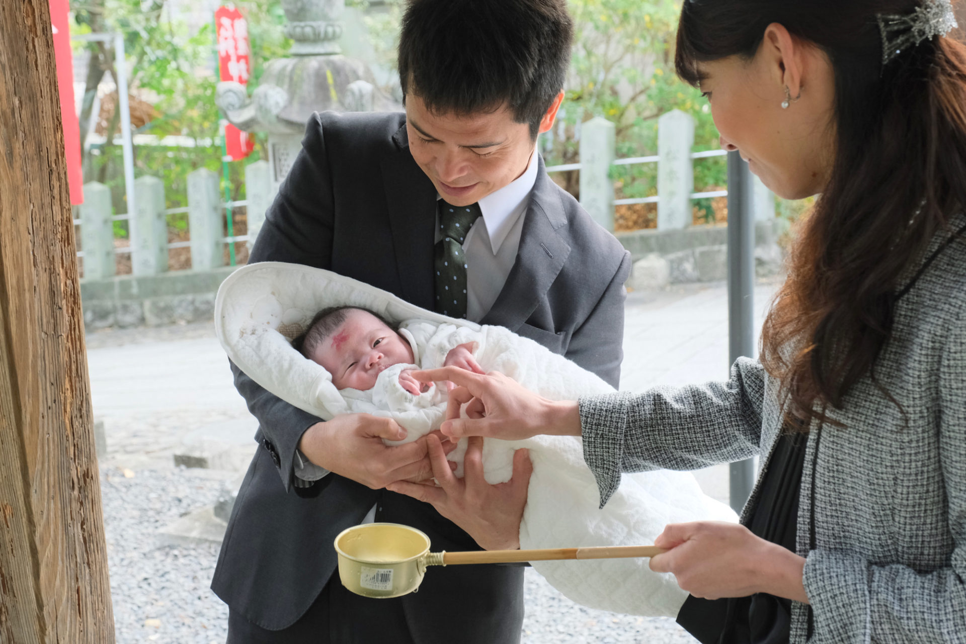 向日神社でのお宮参り写真