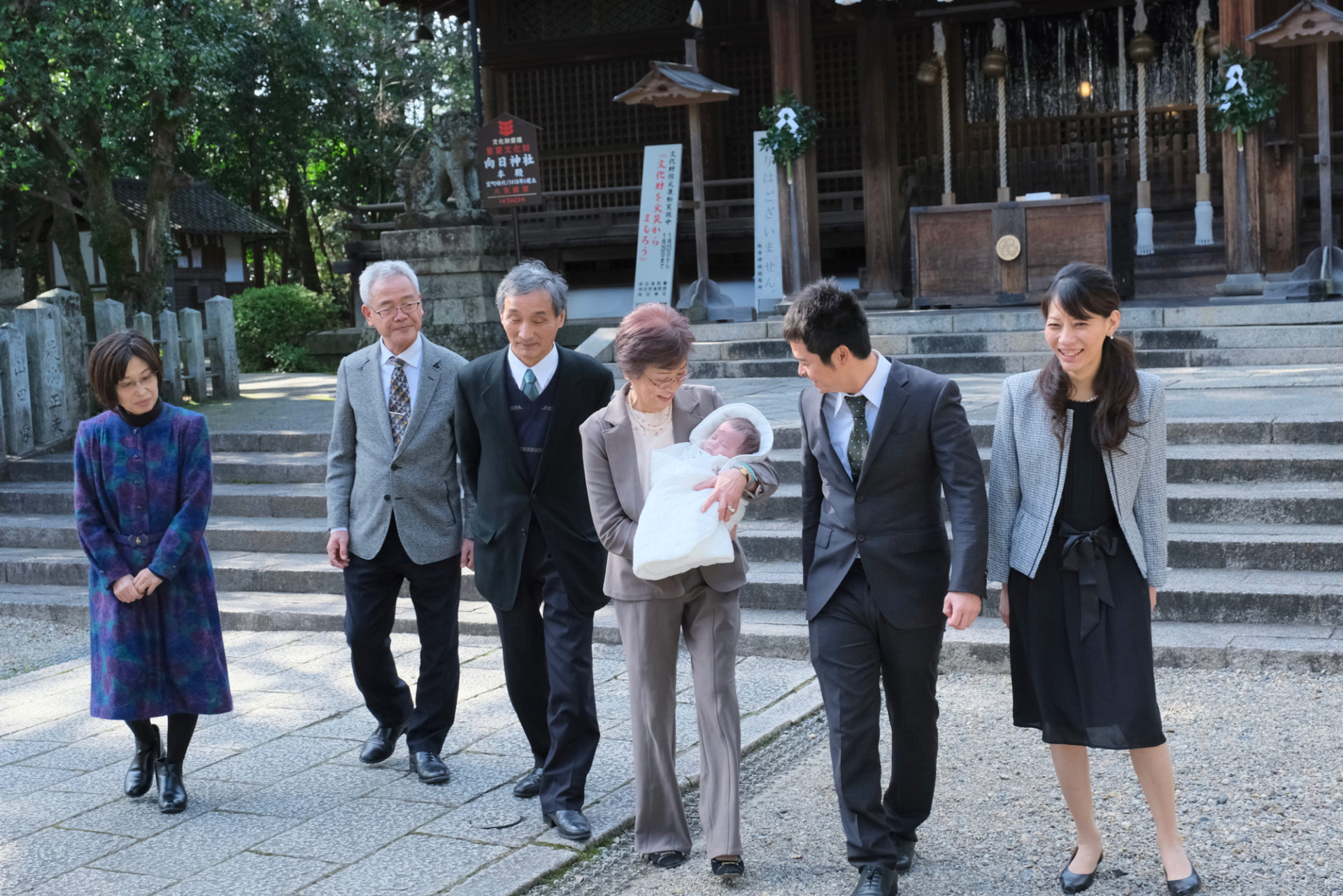 向日神社でのお宮参り写真