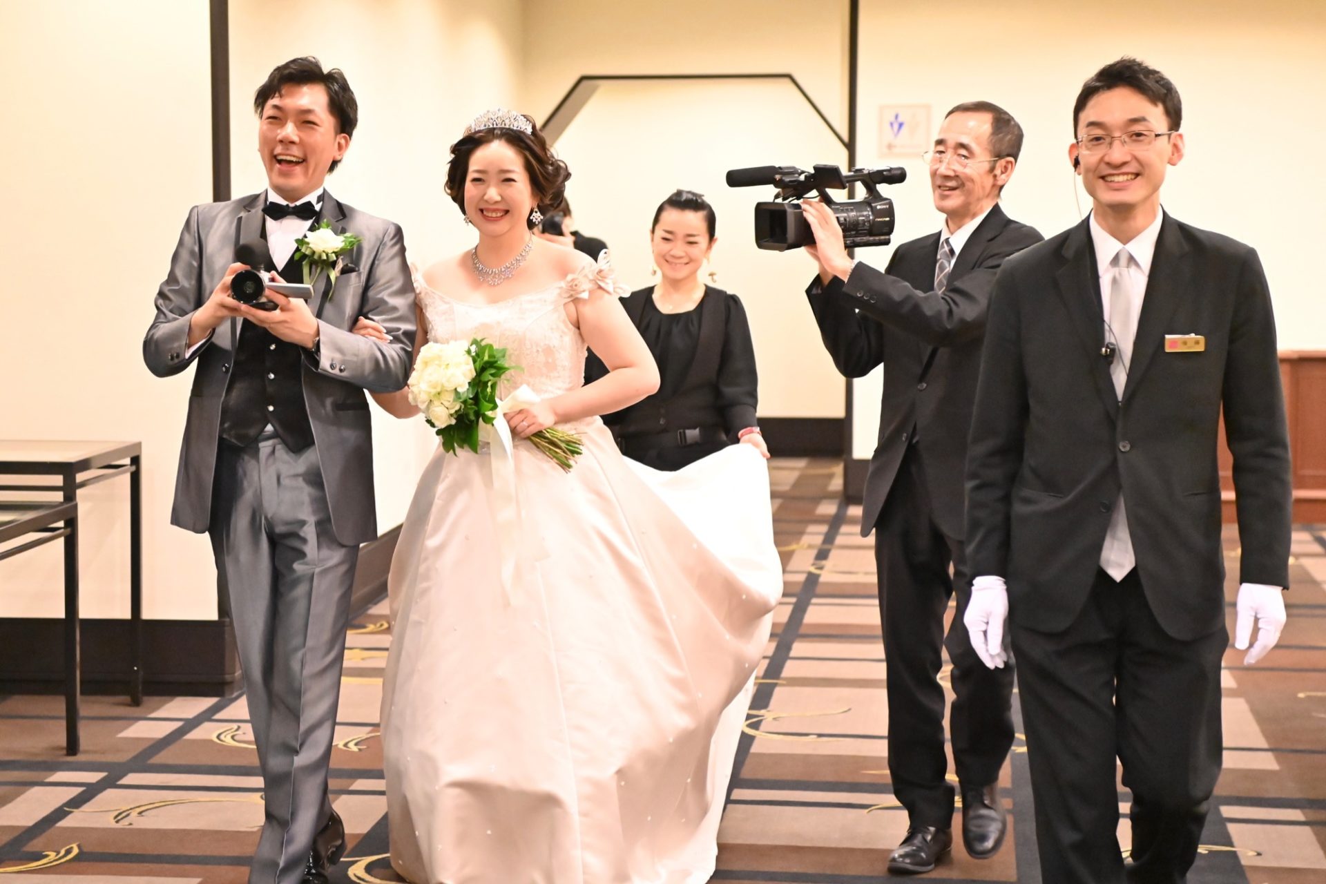 名古屋ガーデンパレスの結婚式はカメラマンだらけで映画の撮影みたい！