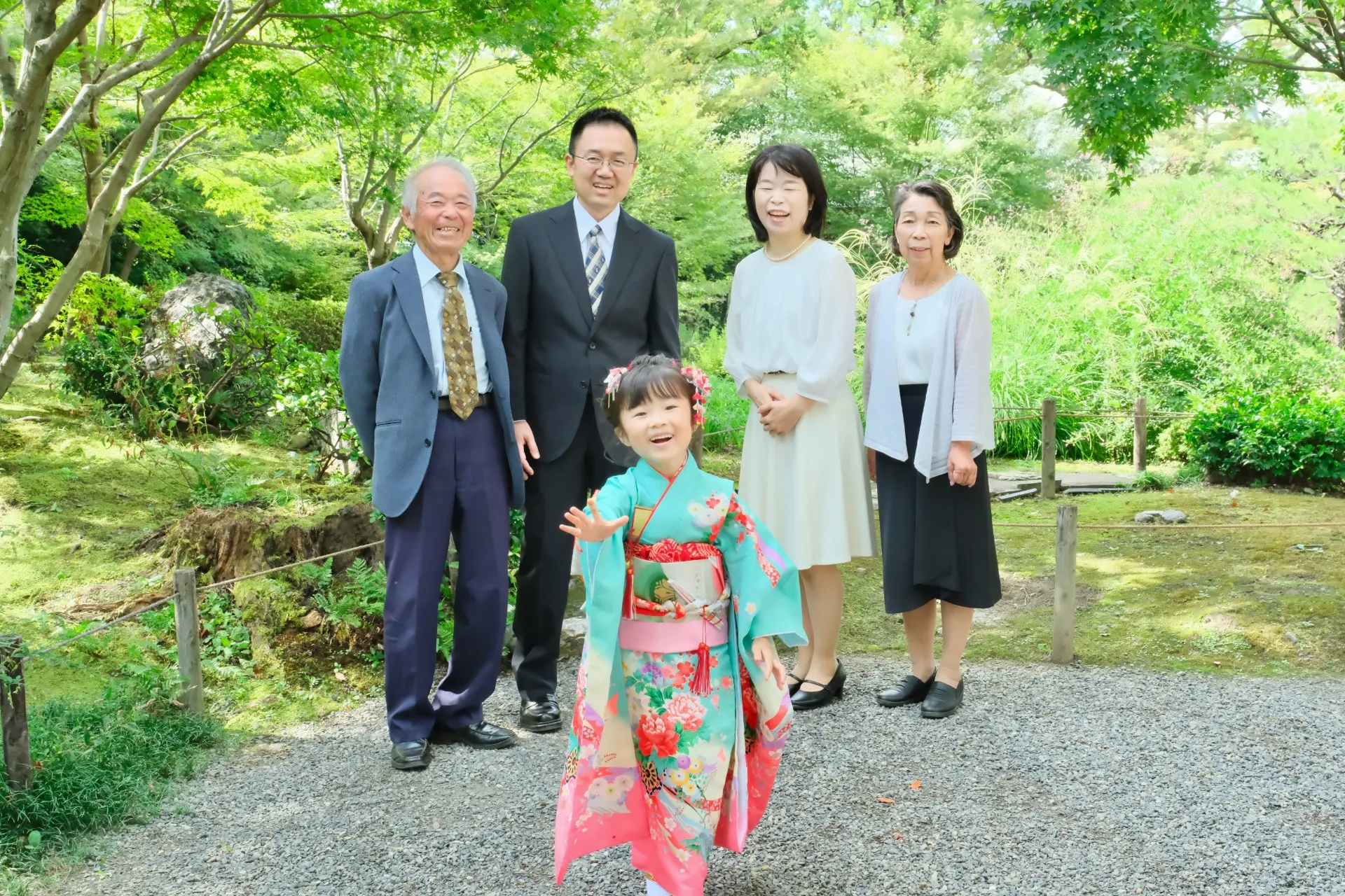 城南宮で7歳の七五三|京都で家族と楽しむ撮影