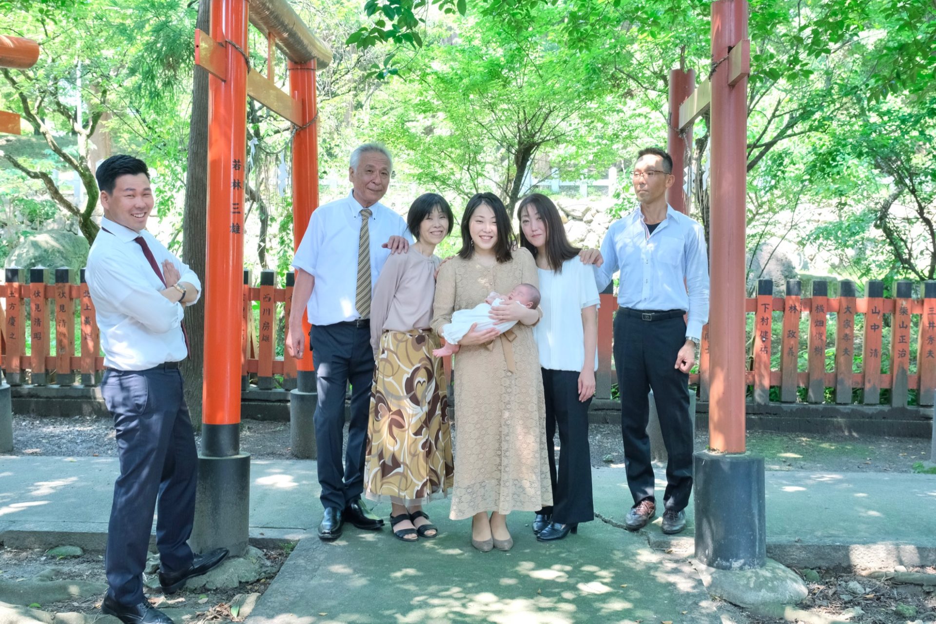 茨木神社でお宮参り写真