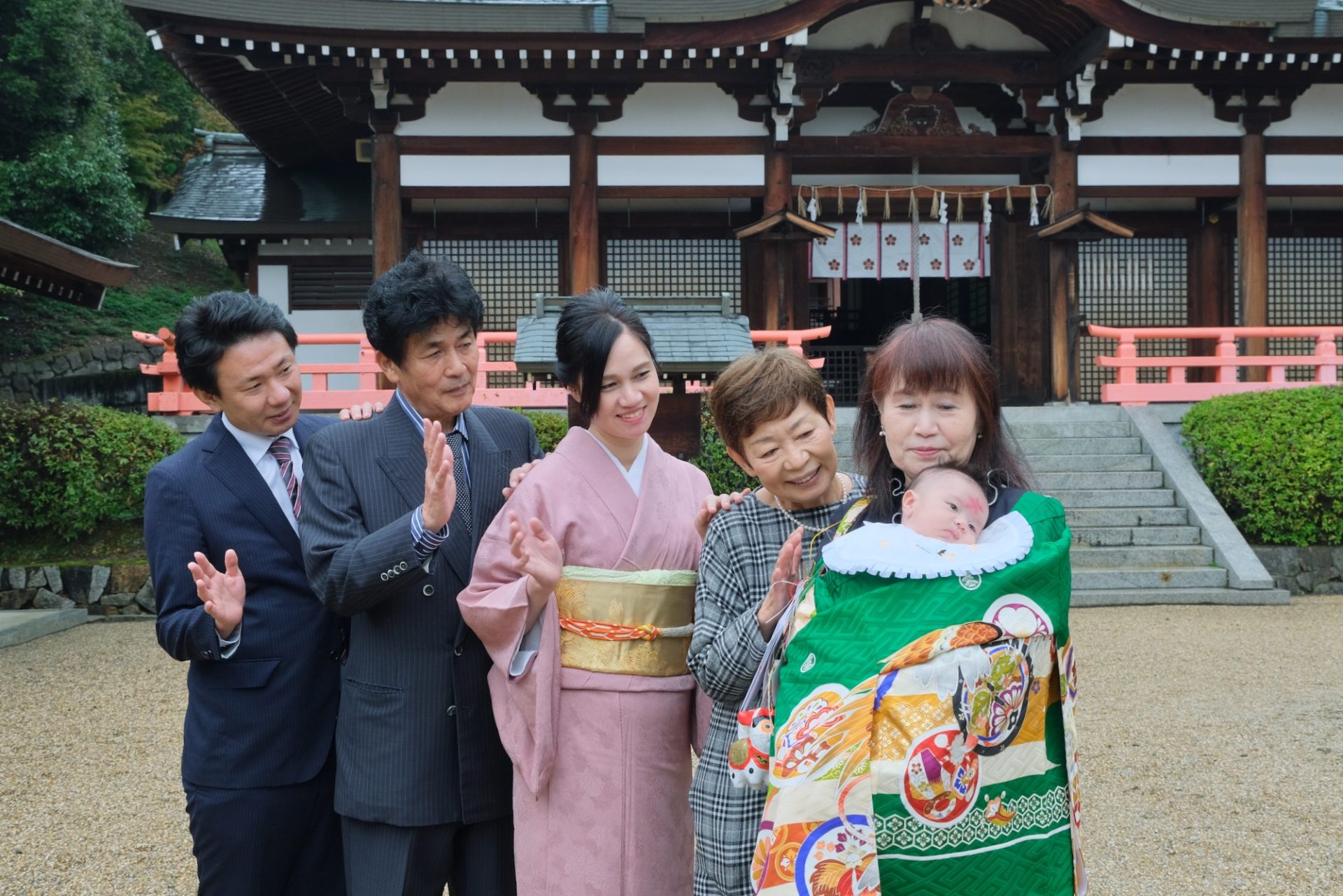 岡田國神社でのお宮参りの写真