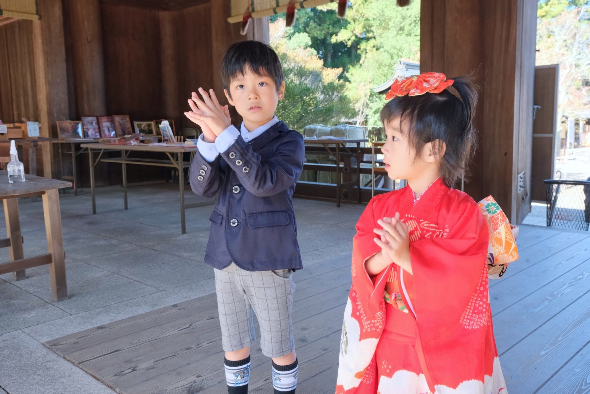 吉野神宮で七五三の女の子の着物