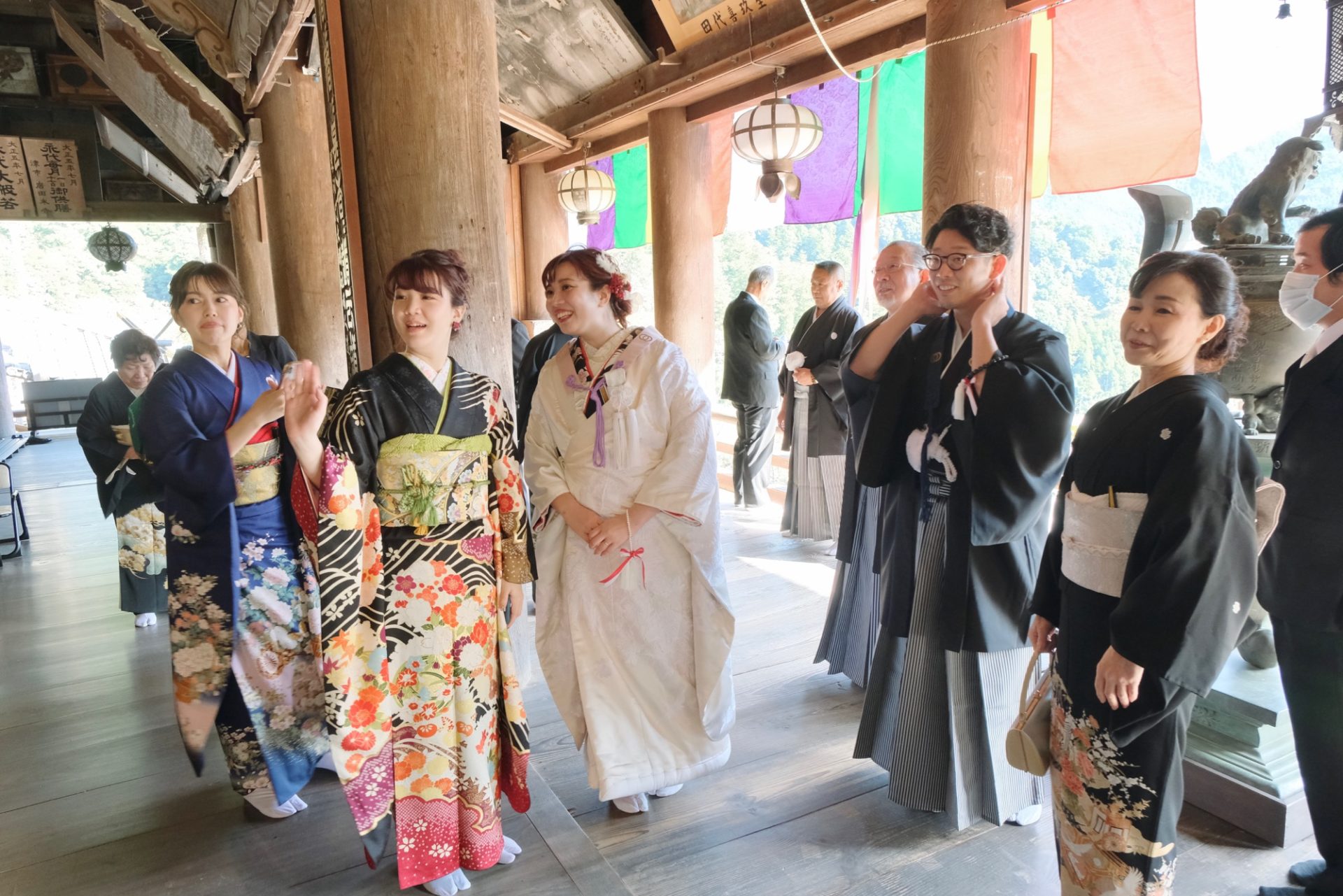 長谷寺の仏前結婚式の花嫁さん