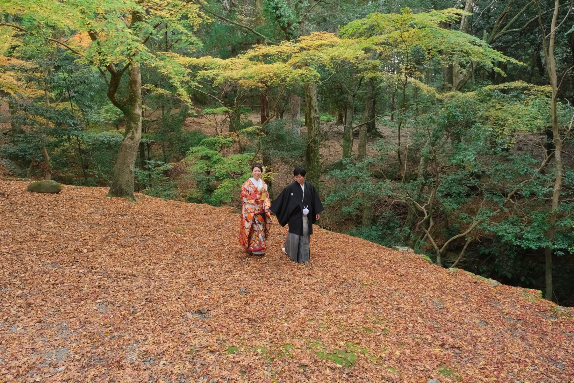 紅葉の奈良で和装フォトウエディング