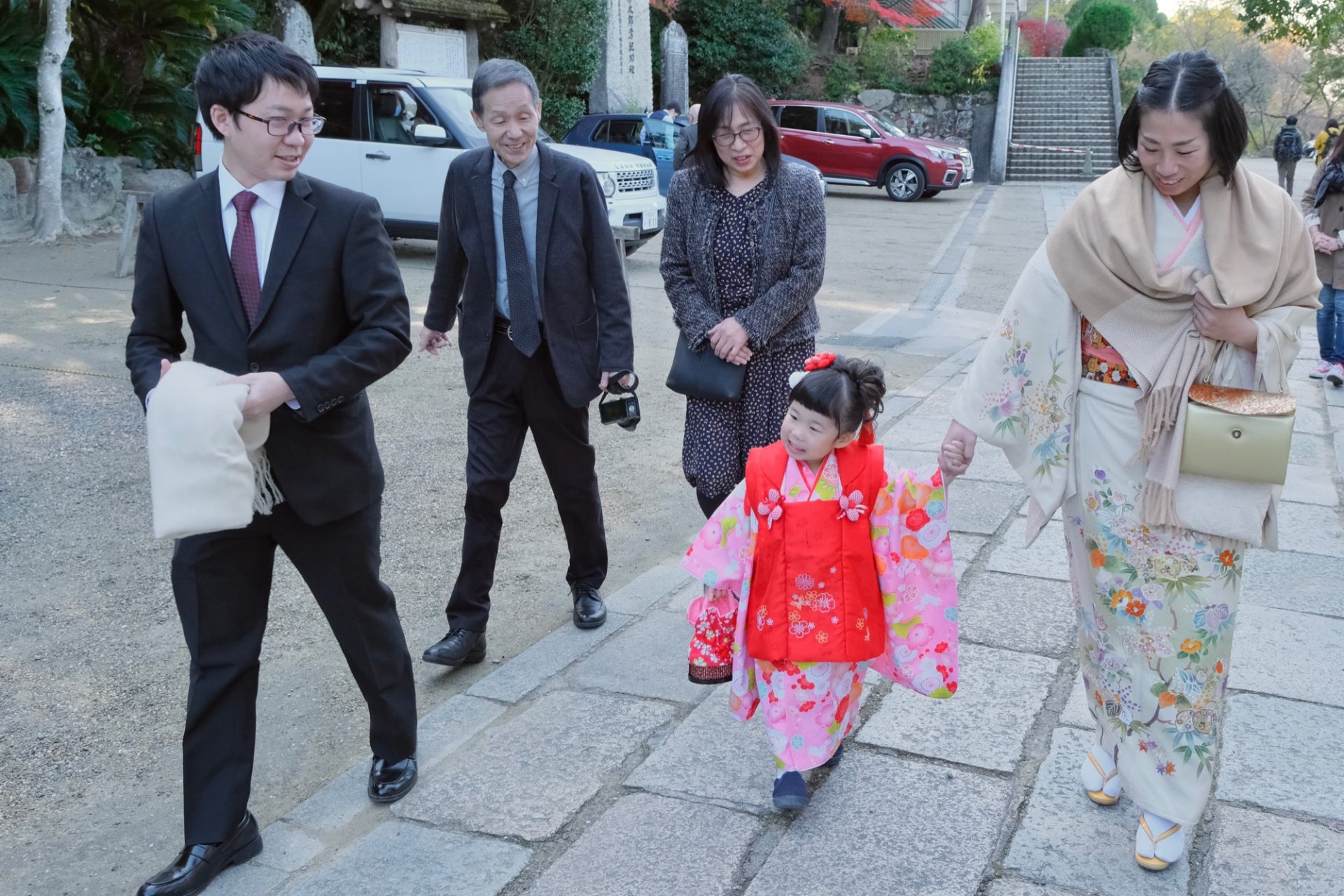 四條畷神社で七五三の着物