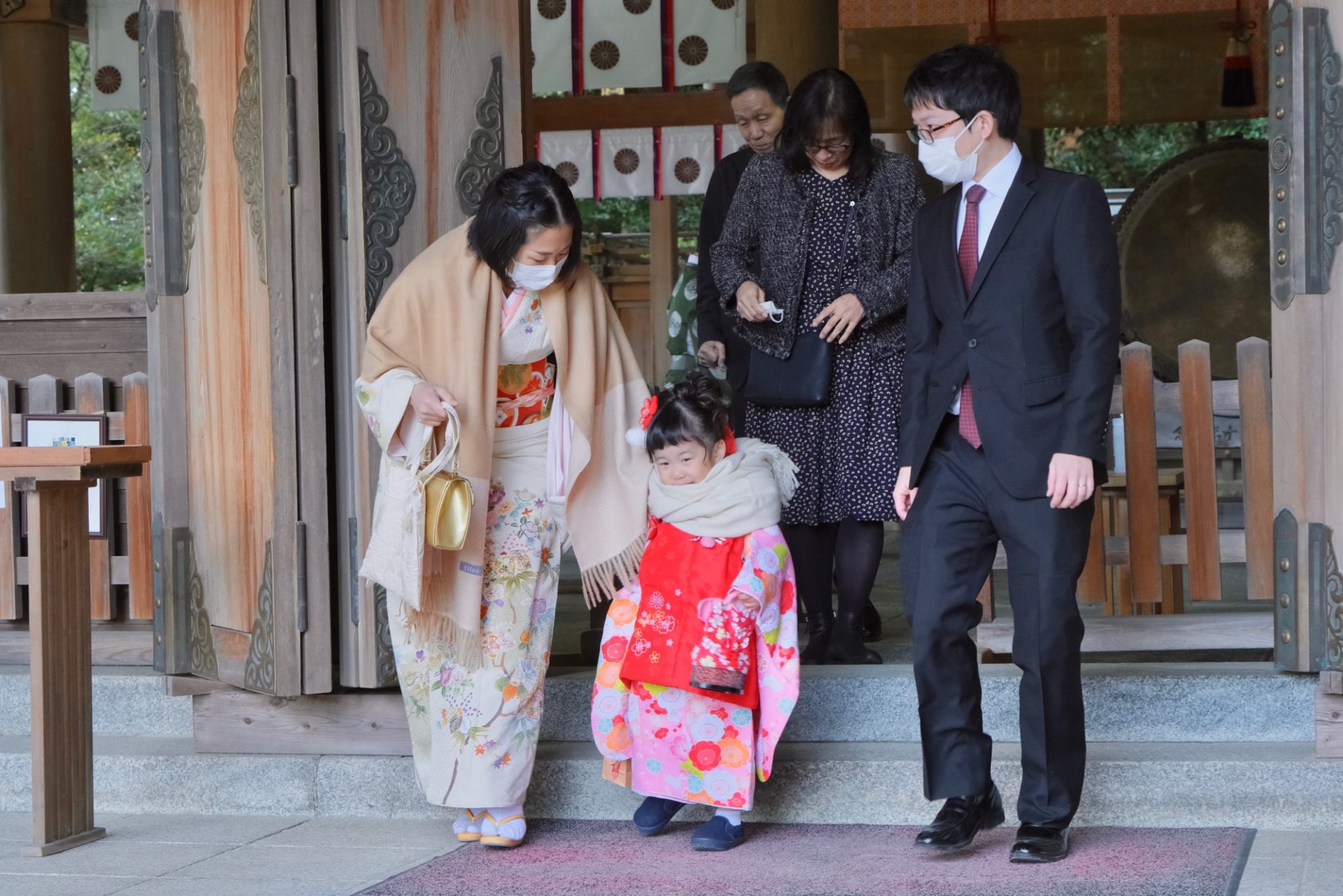 四條畷神社で七五三の着物