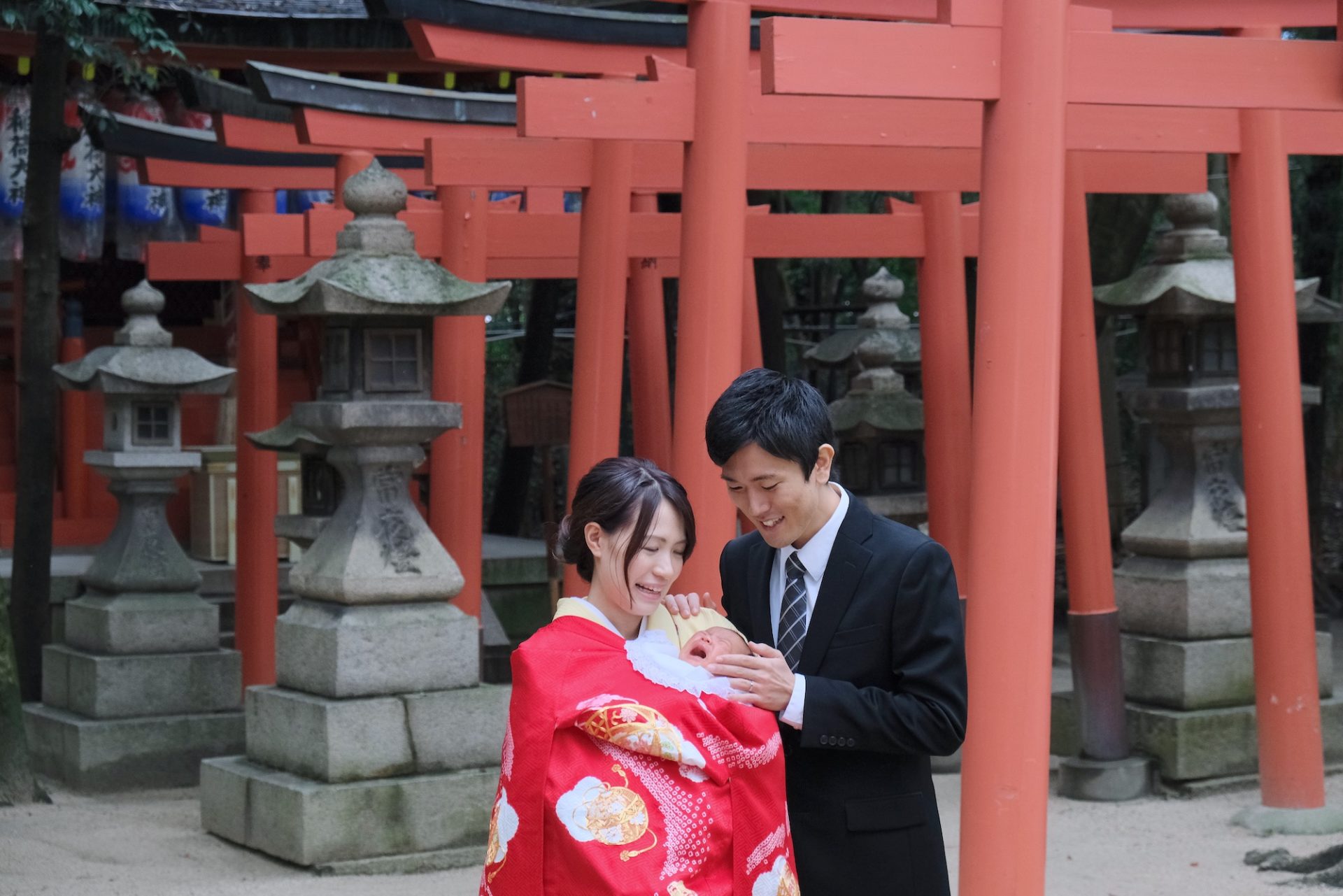 西宮神社でお宮参りの写真