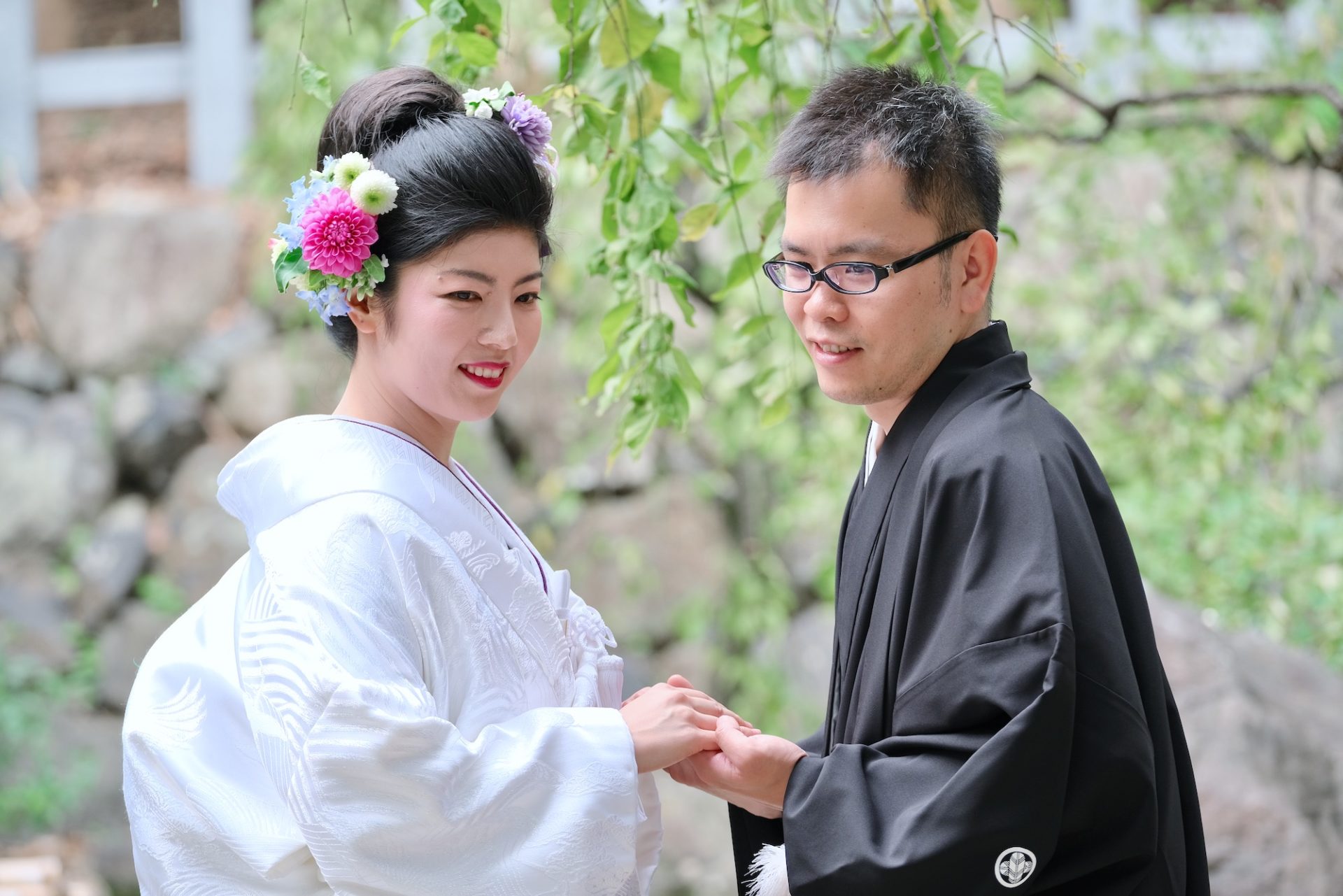 茨木神社で白無垢の結婚式の写真