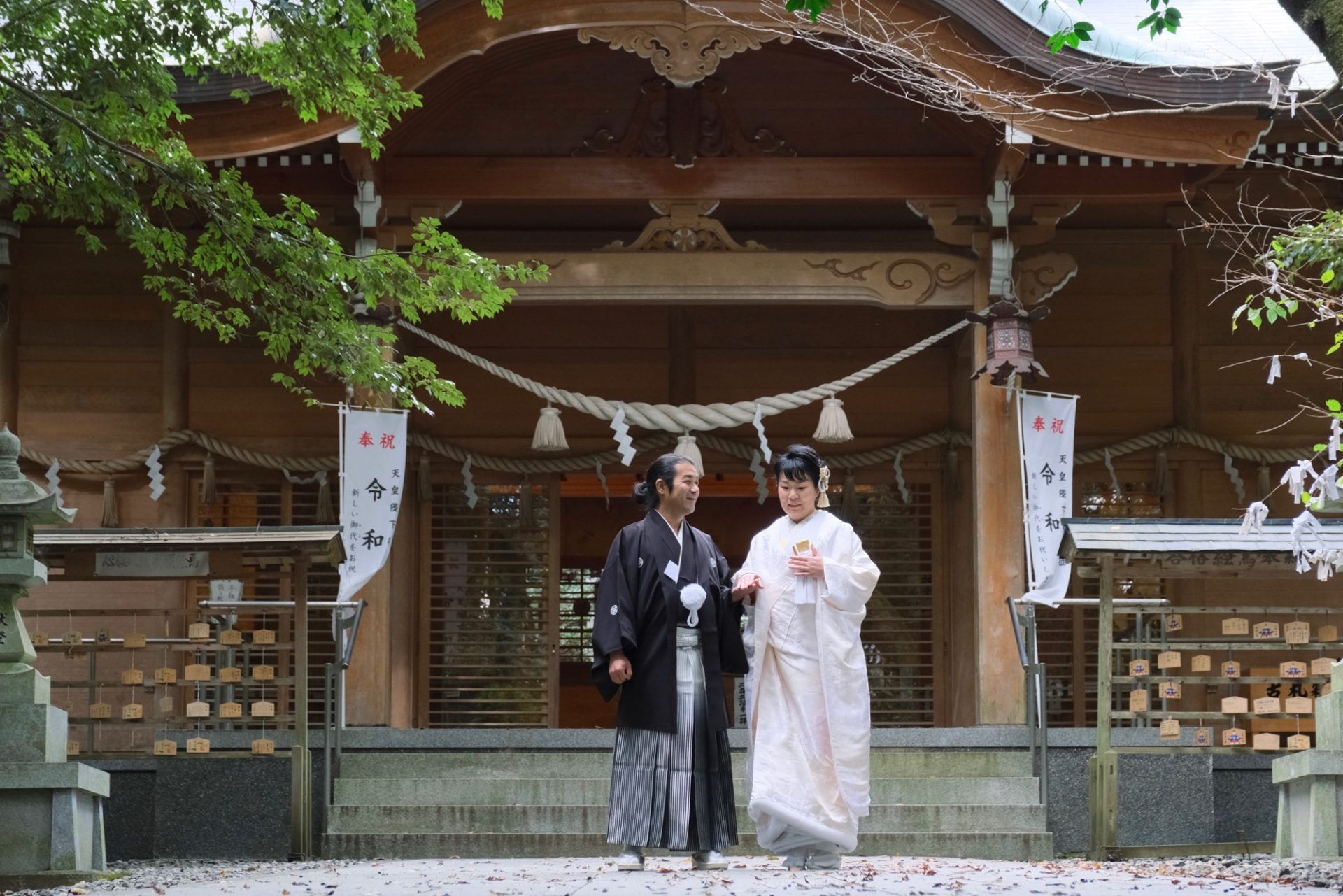 石川県珠洲市の須須神社で白無垢の結婚式