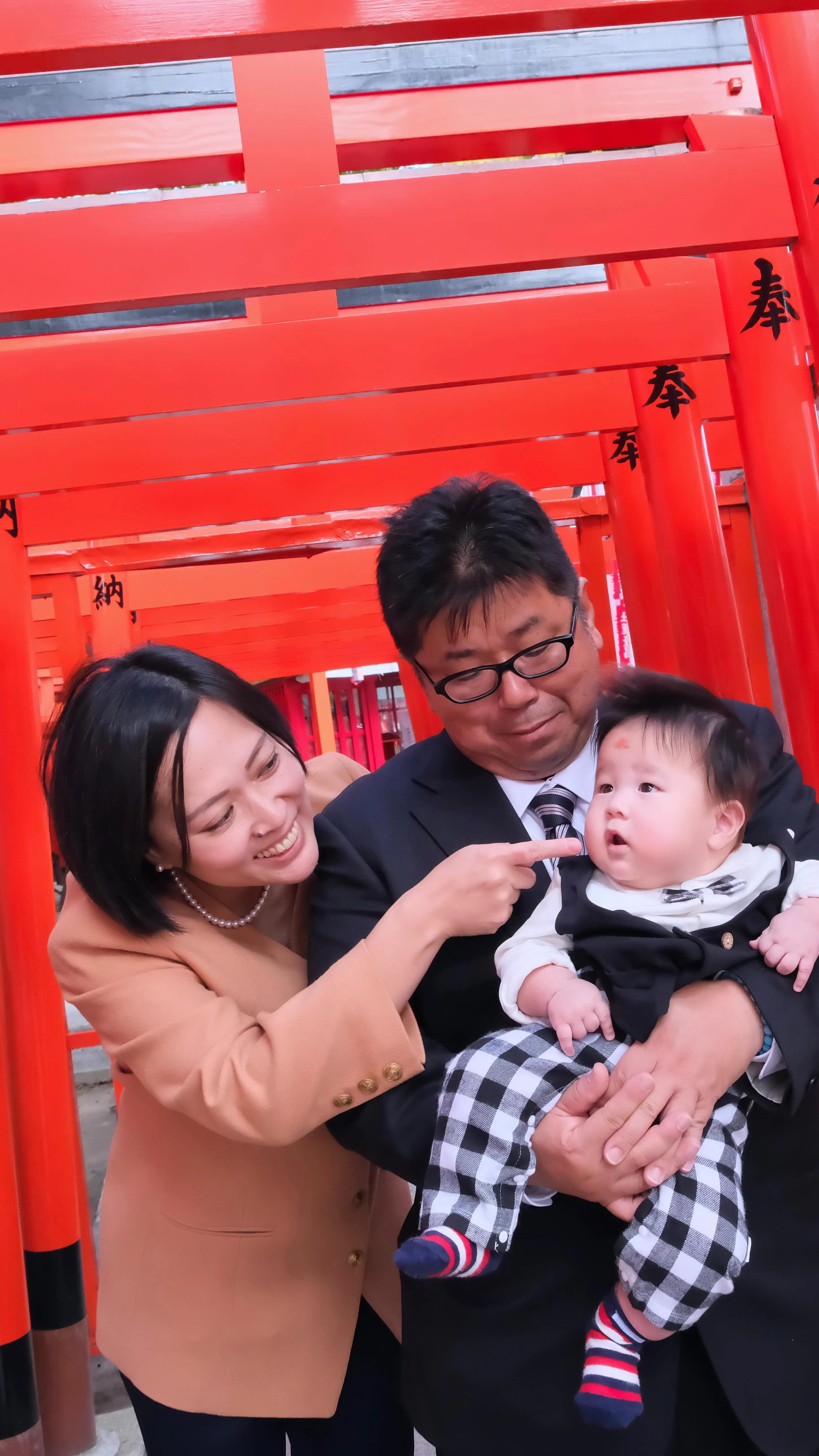 阿倍野神社でお宮参りの記念写真