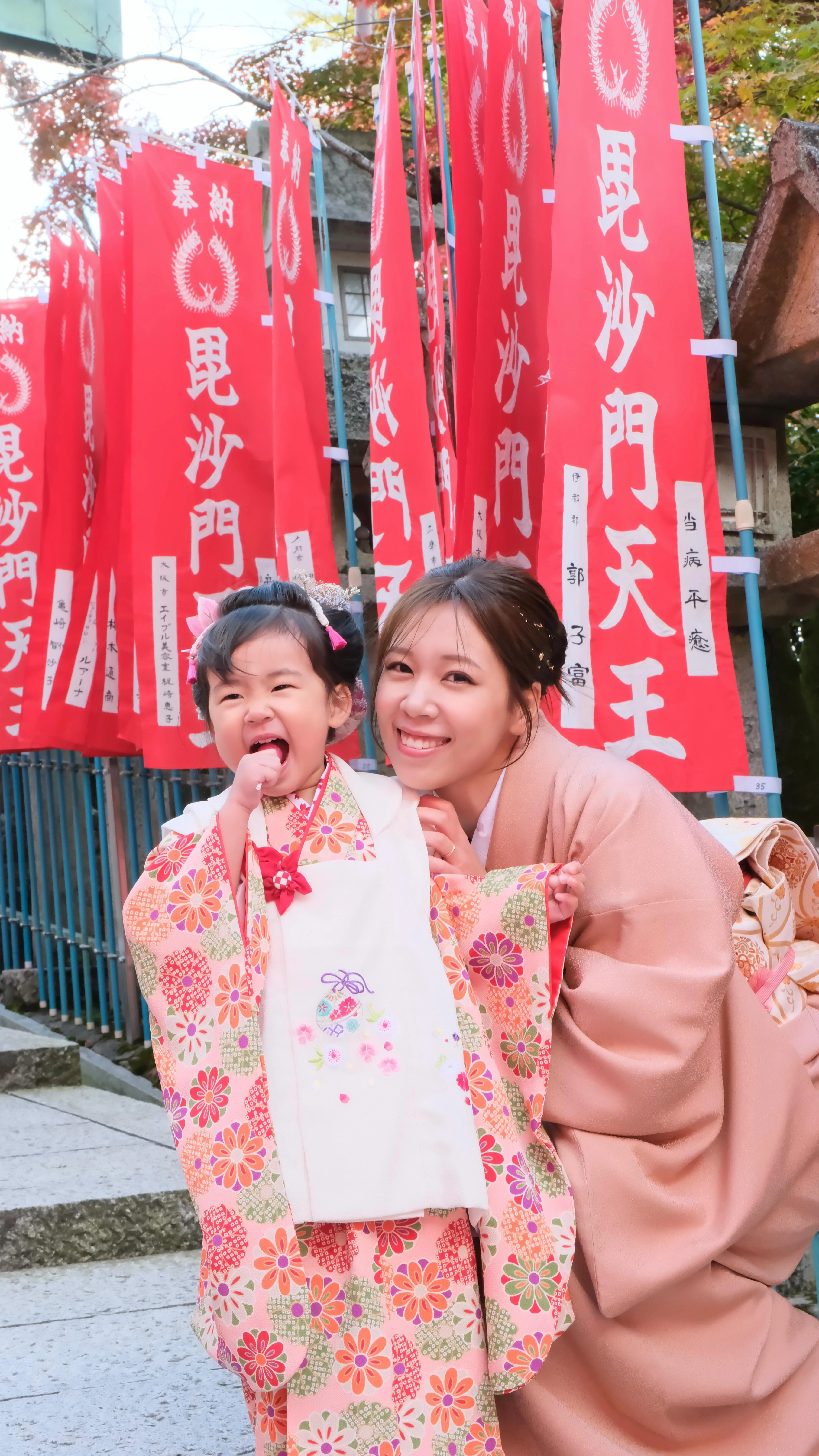 朝護孫子寺の七五三は信貴山の強風の中でワイワイ