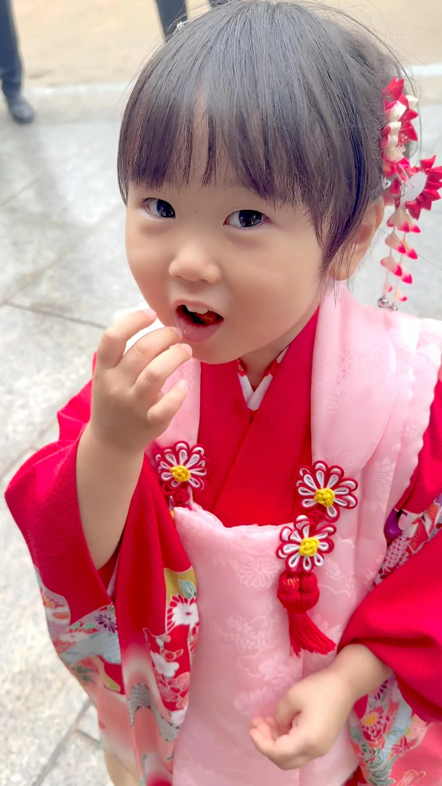 生田神社で七五三は雨でも女の子はご機嫌！
