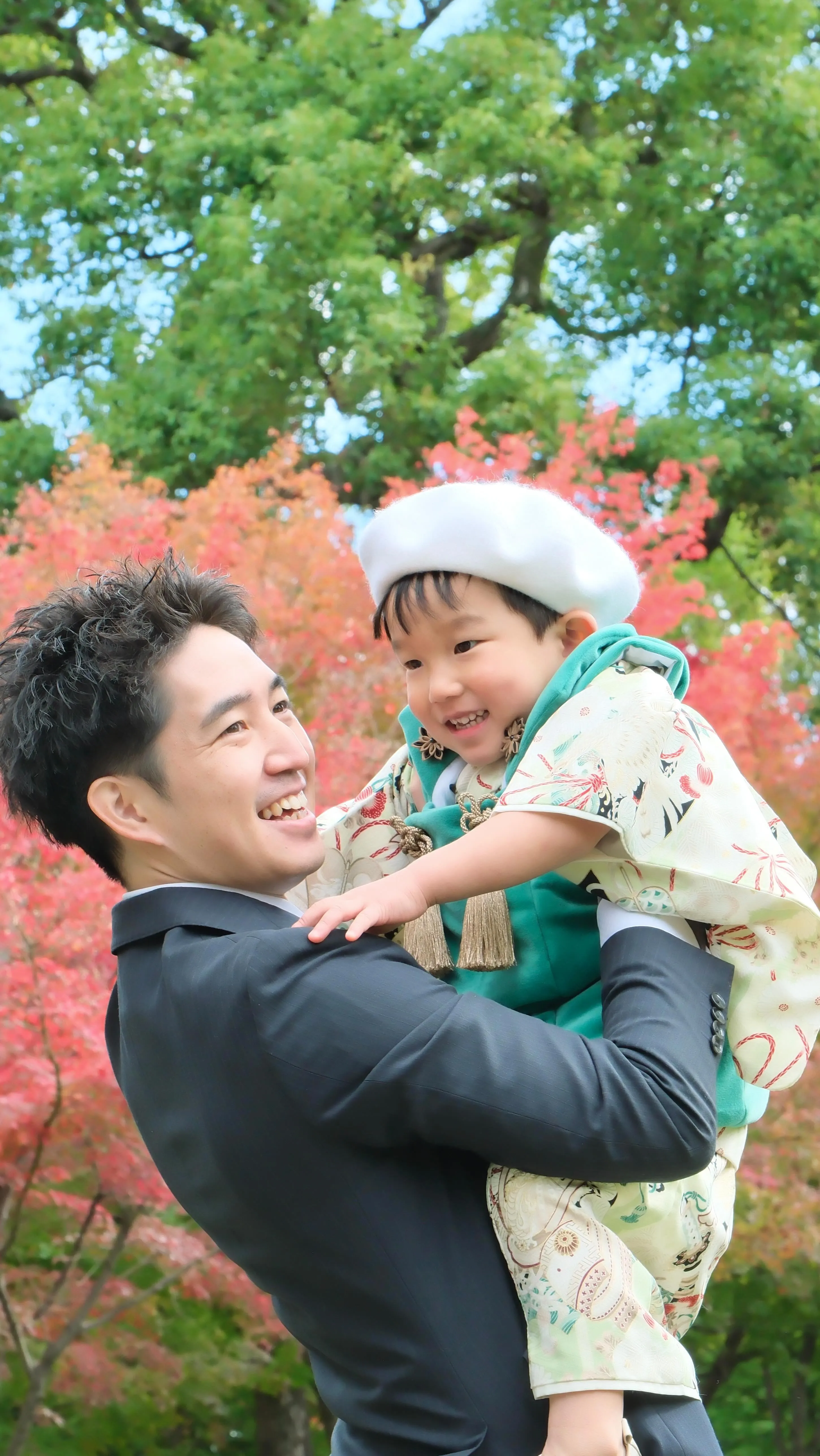 城南宮で七五三はベレー帽のおぼっちゃま