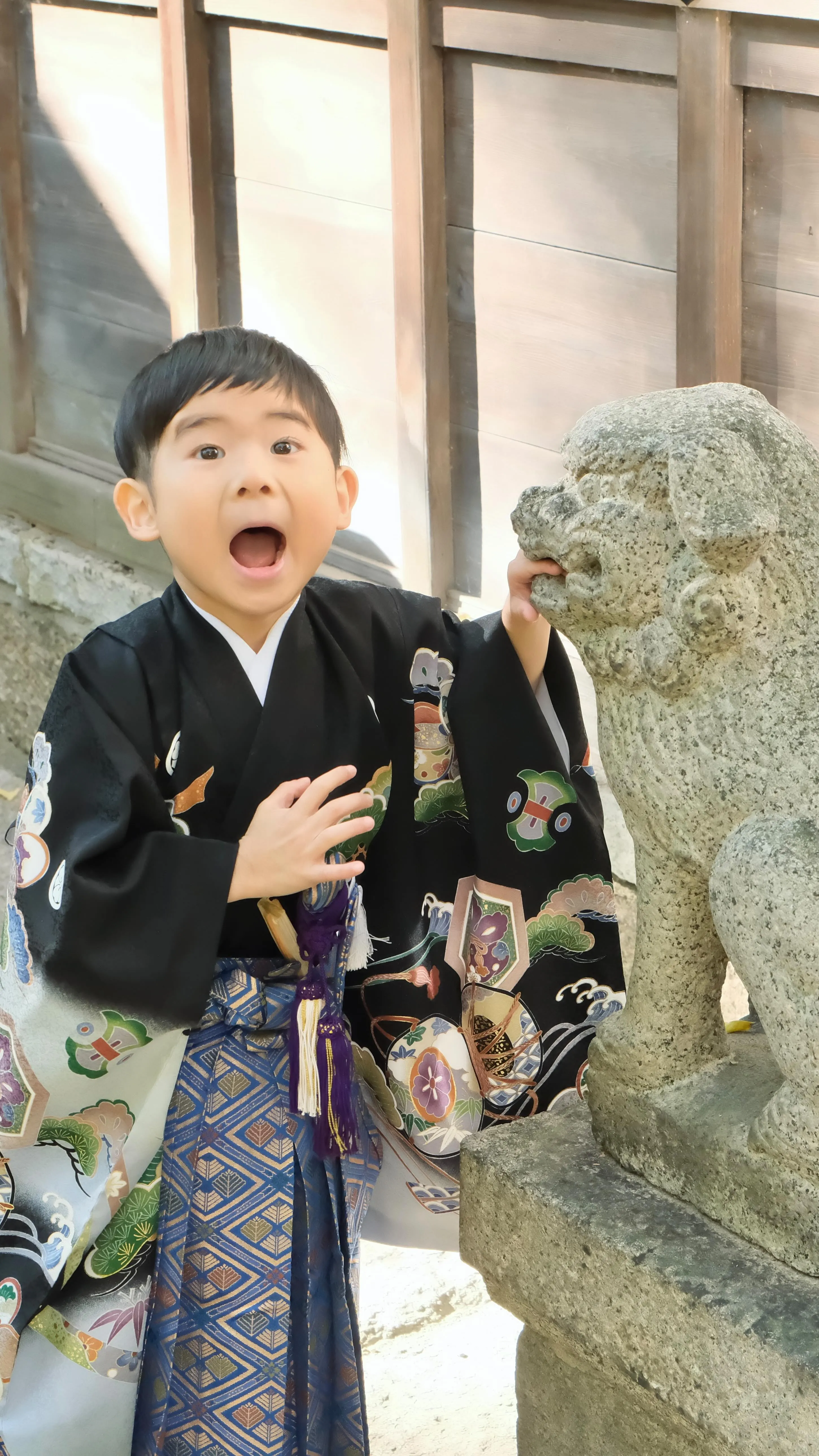 杭全神社の七五三は5歳男子元気爆発！
