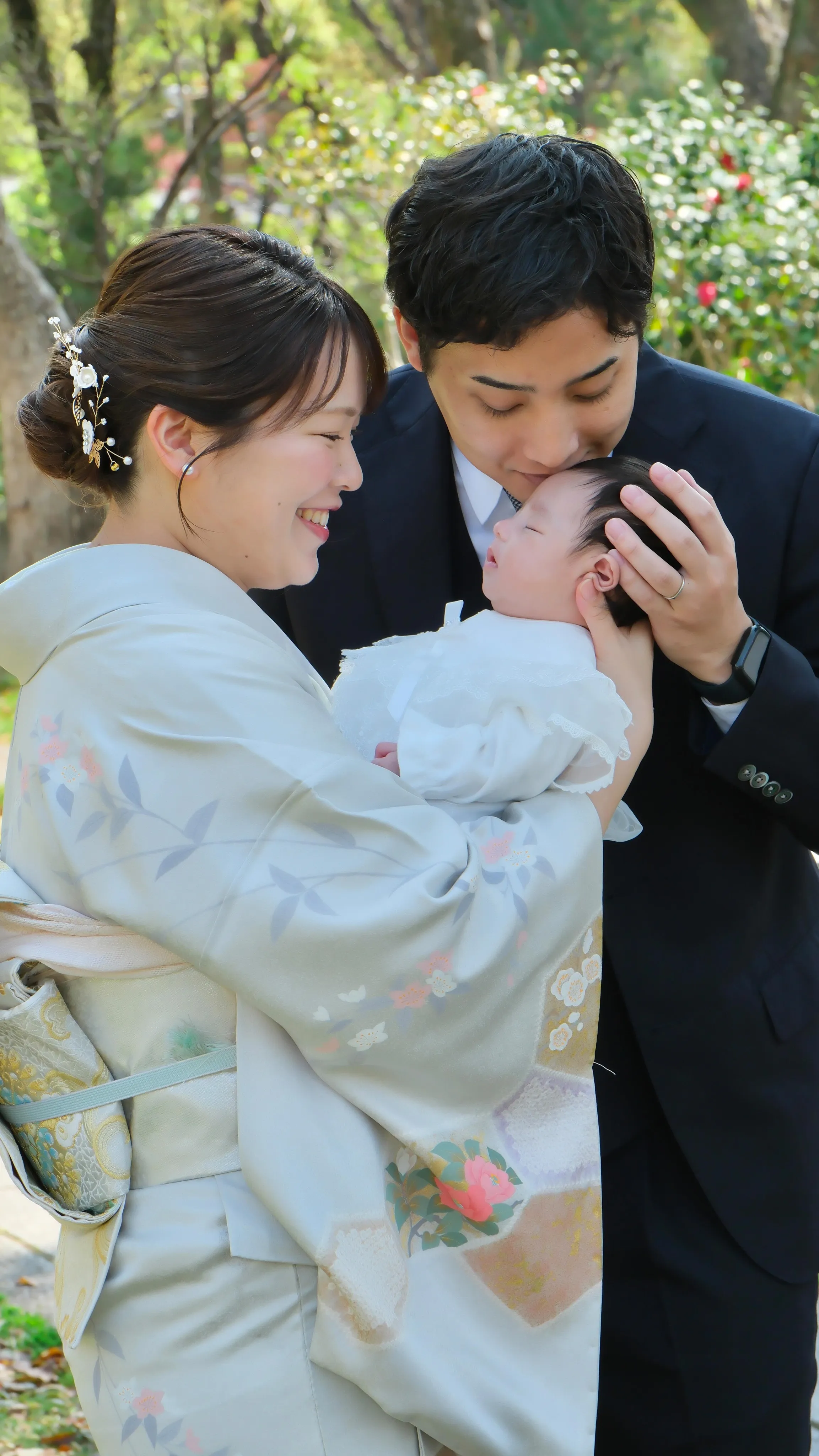 生國魂神社のお宮参りは満開の桜と快晴の空
